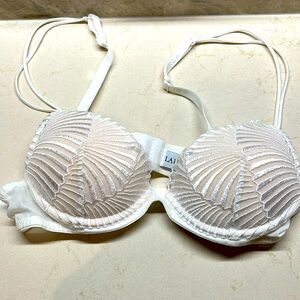 La Perla White Shimmer. Ra, Size 32A.  Almost New.
